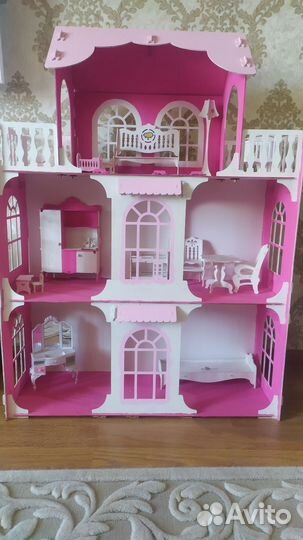 Домик кукольный