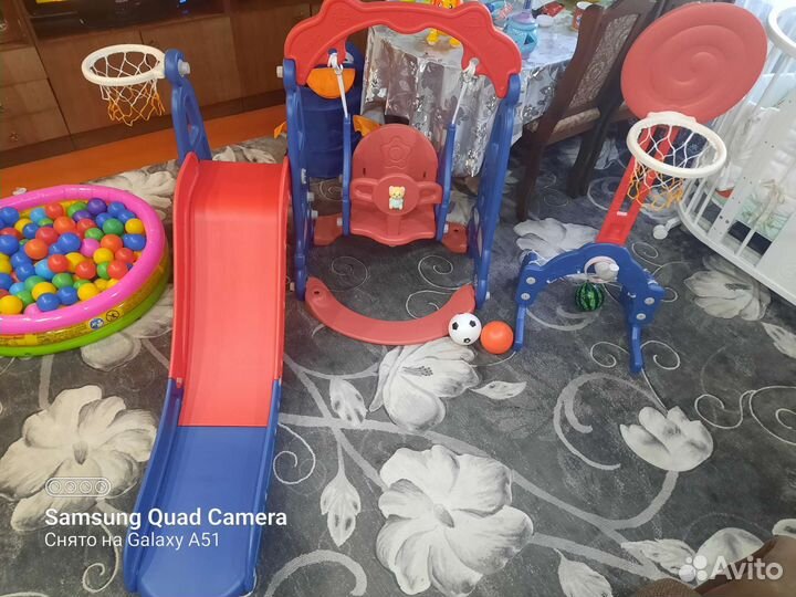 Детский игровой центр с горкой