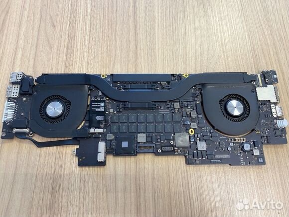 Материнская плата MacBook Pro 15 2015 A1398 Radeon