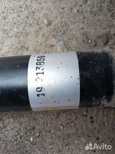 Задний амортизатор Lancer X