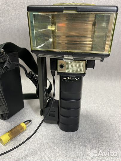 Вспышка Metz mecabltz SCA-300 молоток