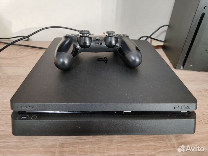 Sony PS4 slim