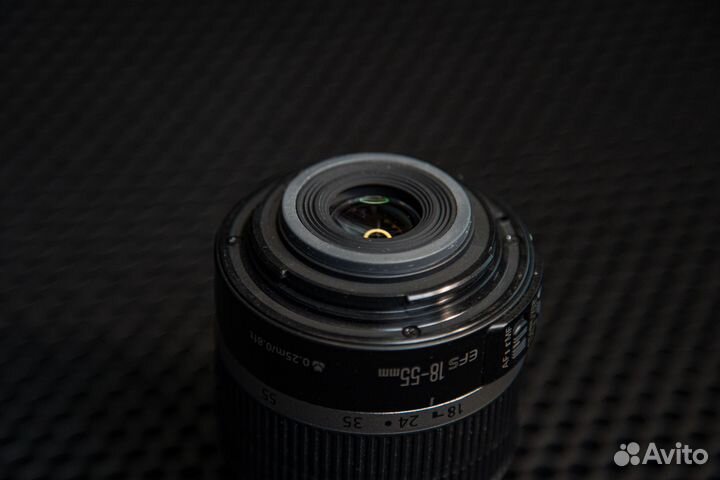 Canon EF-S 18-55mm f/3.5-5.6 IS