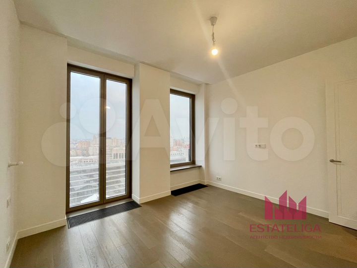 3-к. квартира, 115 м², 7/21 эт.