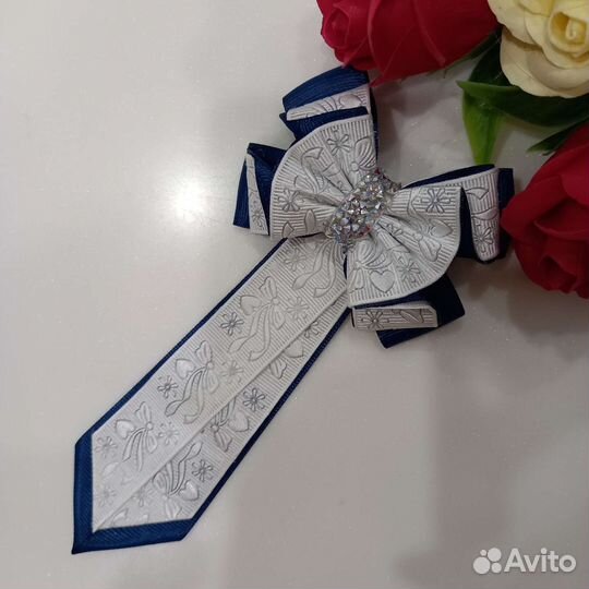 Школьные бантики ручной работы