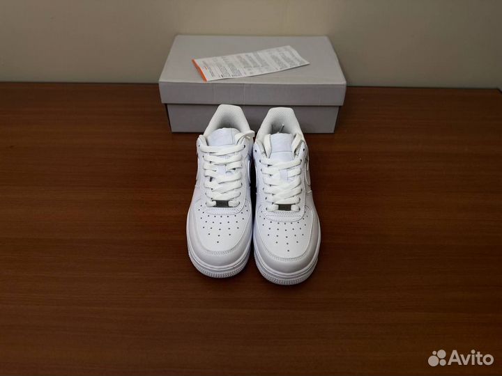 Nike air force 1 white