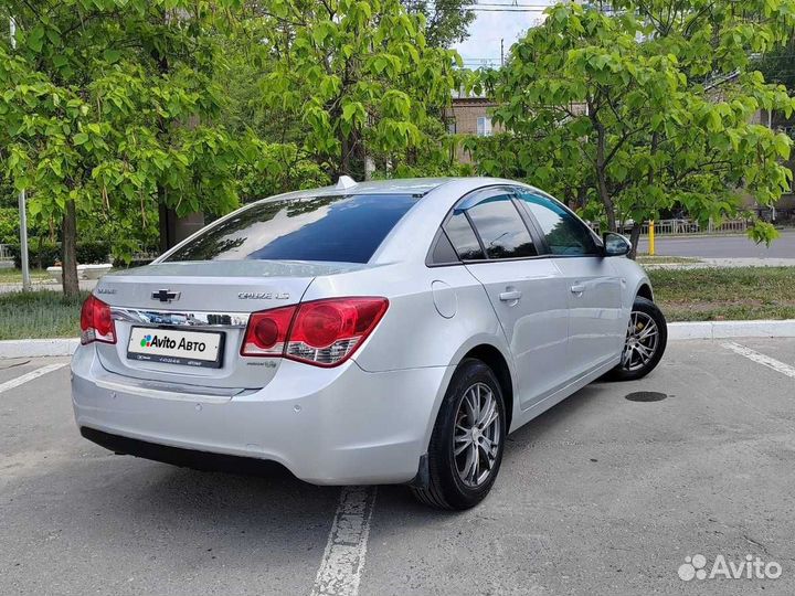 Chevrolet Cruze 1.6 МТ, 2010, 194 000 км