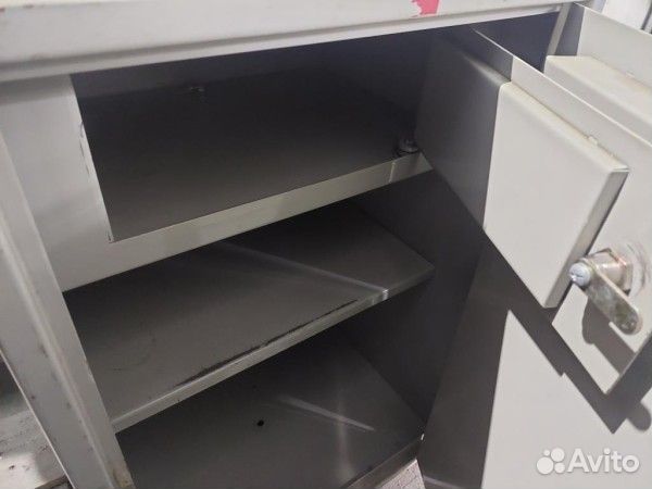 Сейф стальной с сувальдным замком