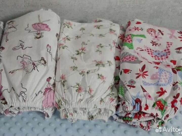 Простынь на резинке в детскую кроватку