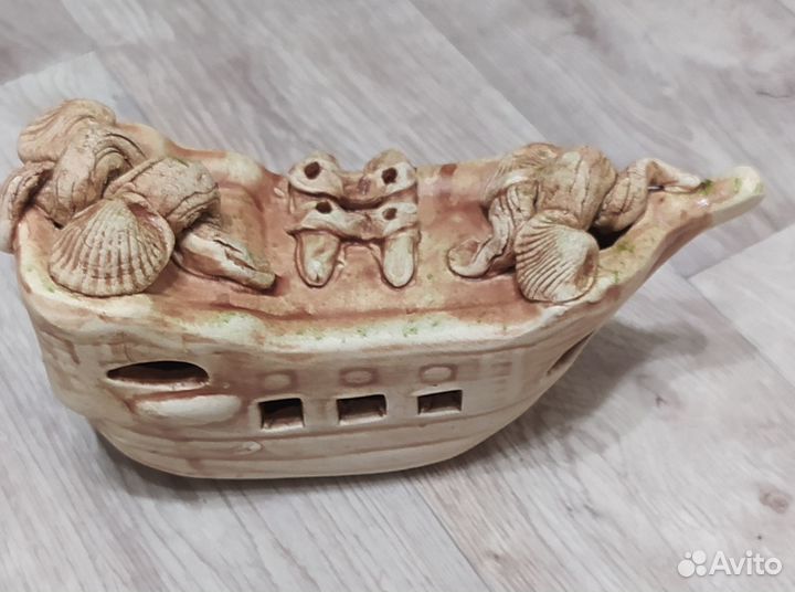 Корабль для аквариума