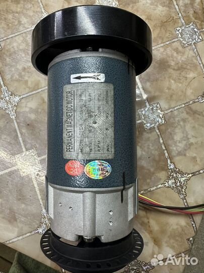 Электродвигатель от беговой дорожки