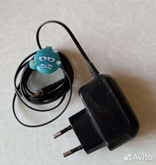 Зарядное устройство