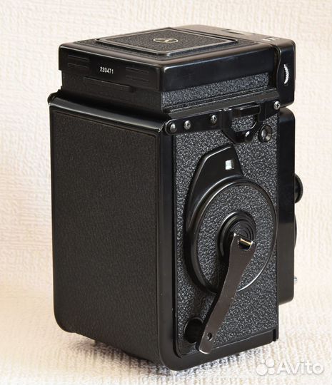 Yashica MAT 124G