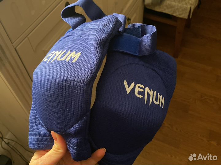 Налокотники Venum