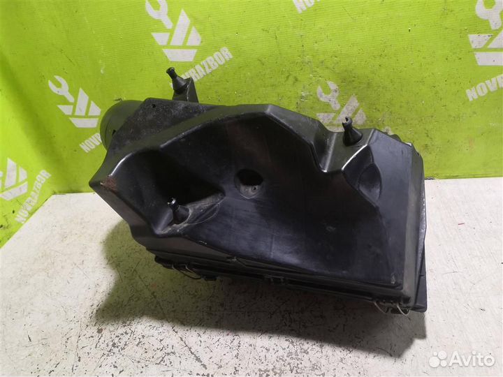 Корпус воздушного фильтра Мерседес Бенз 210 Е-кл