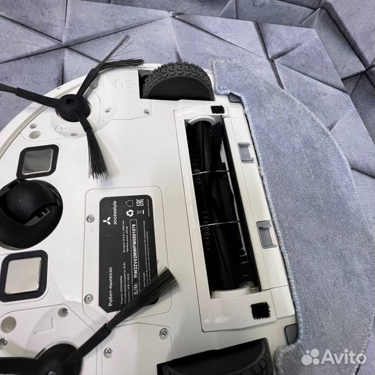 Робот пылесос моющий Accesstyle VR32V02MW