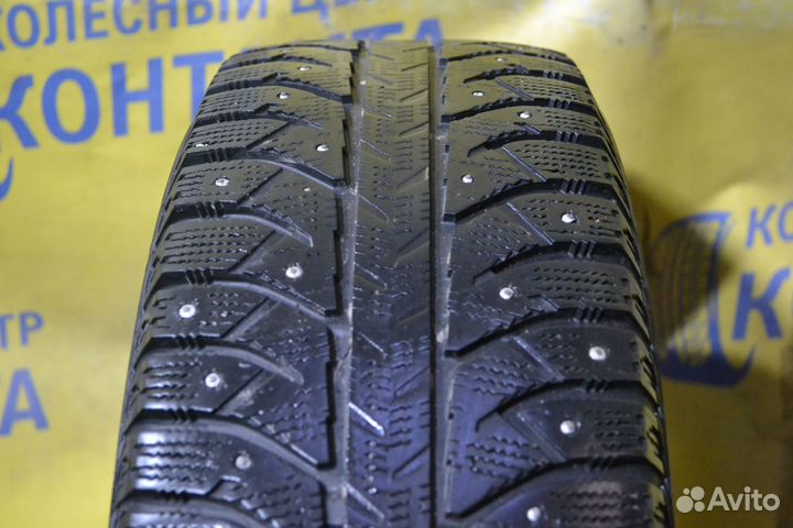 Bridgestone Ice Cruiser 7000 215/70 R16