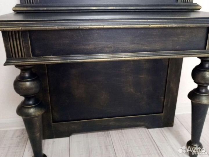 Старинное зеркало