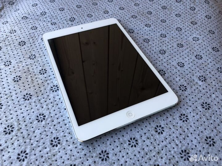 iPad mini 32 gb 94 аккум / сост 5+