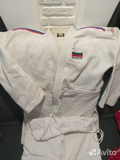 Продаётся кимоно для дзюдо