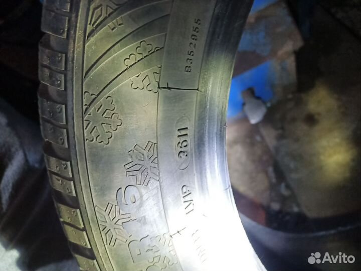 Dunlop SP Winter Sport 4D 215/55 R16 93