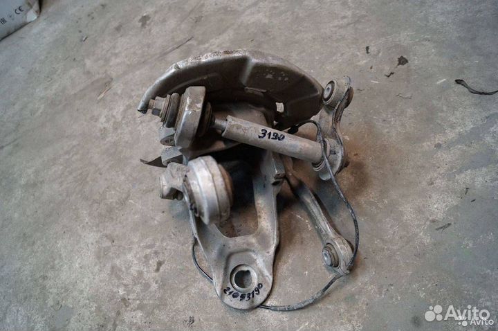 Ступица правая BMW X5 E70 (2006 - 2010) 6770984