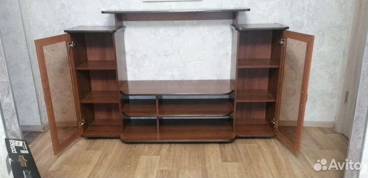 Тумба под телевизор