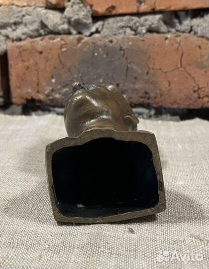 Бюст Маяковского, бронза