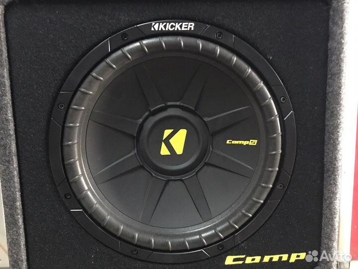 Сабвуфер в заводском корпусе kicker 10VC124