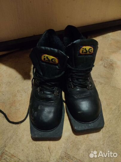 Беговые лыжи