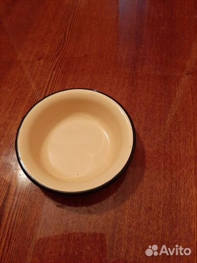 Тарелка эмалированная СССР. Бидон эмалиров.ссср