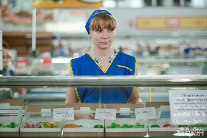 Продавец за прилавок в гипермаркет. Челябинск
