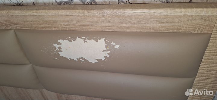 Кровать с матрасом 2.08 м на 1.45 м