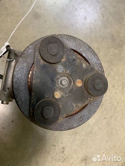 Компрессор кондиционера Ford Galaxy 2.0 TD 2011