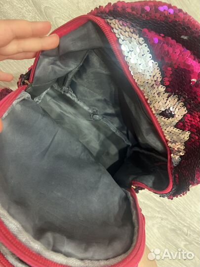 Рюкзак для девочки в садик вместительный