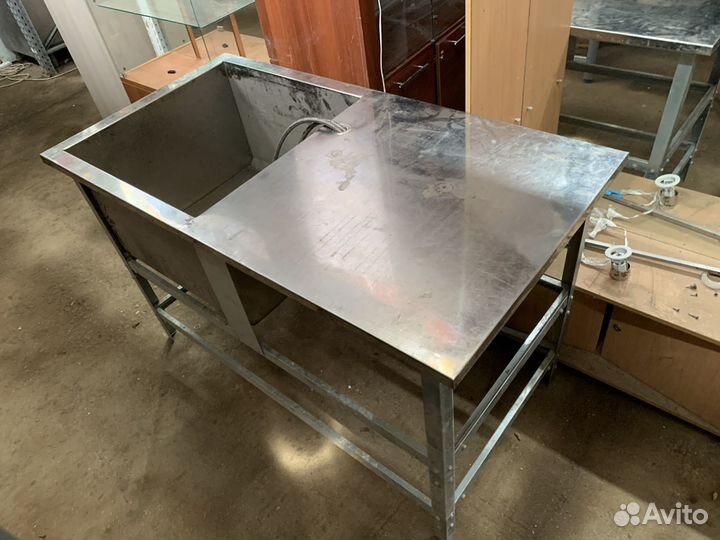 Мойка с рабочей поверхностью 1350х700х850