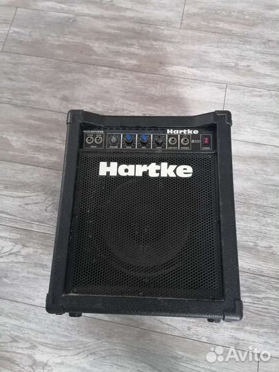 Басовый комбик Hartke B300
