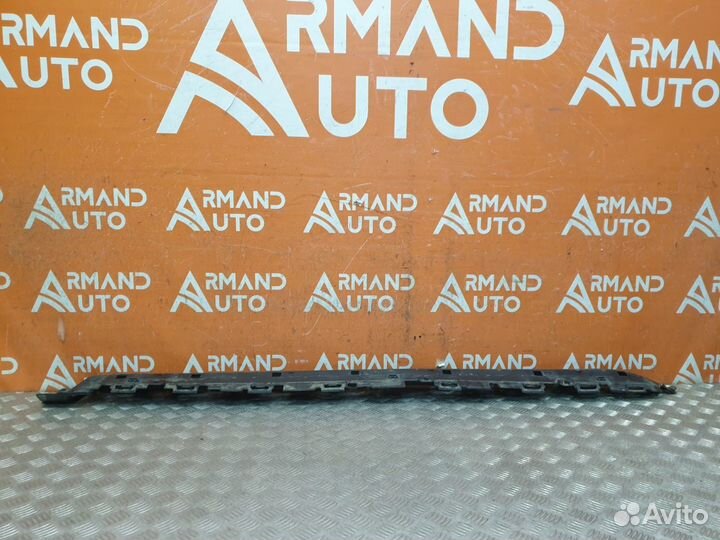 Каркас подножки левый Toyota Land Cruiser 200