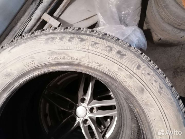 Bridgestone Blizzak W800 195/60 R15