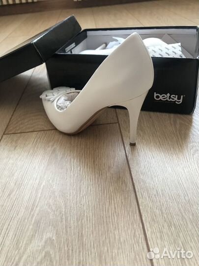 Туфли женские 37 размер