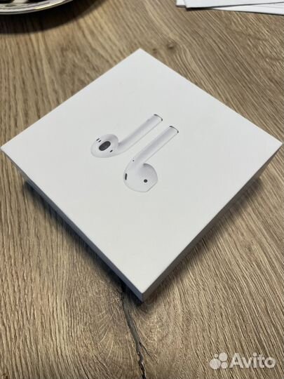 Коробка от AirPods оригинальных