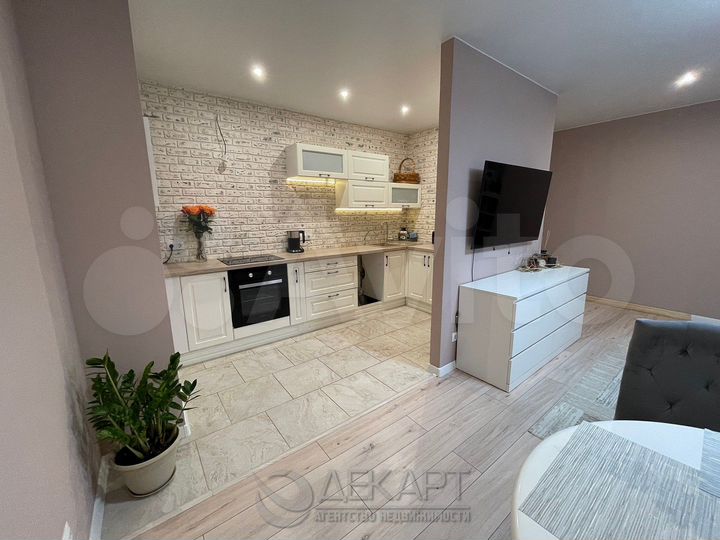 3-к. квартира, 97 м², 7/12 эт.