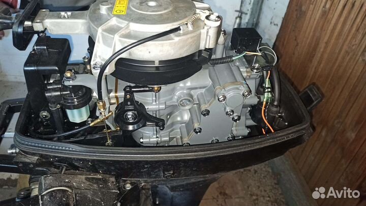 Лодочный мотор Suzuki 15