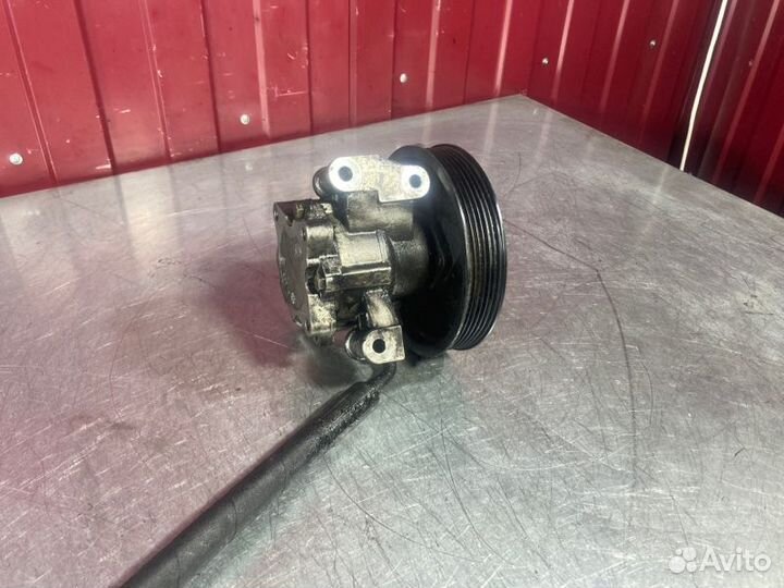 Насос гидроусилителя руля Mercedes C-Class W203