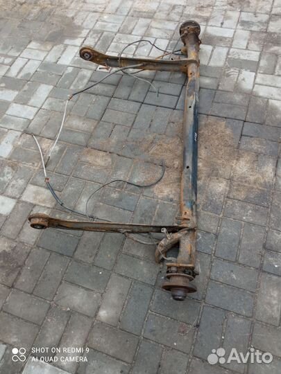 Задняя балка от Ауди а-6 с-4