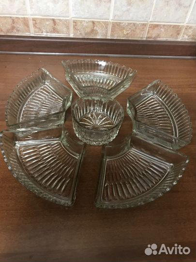 Менажница (на 6 салатников)