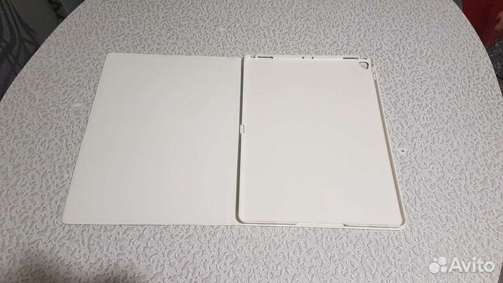 Продам чехол на iPad Pro 12.9