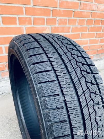 Sailun Ice Blazer Arctic 235/45 R17 94H