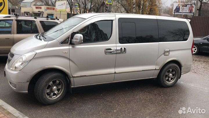 Перевозка пассажиров минивен 11 мест
