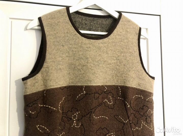 Стильное шерстяное бохо платье с вышивкой